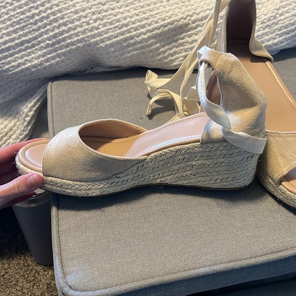 Wedge heel - Picture 3 of 3